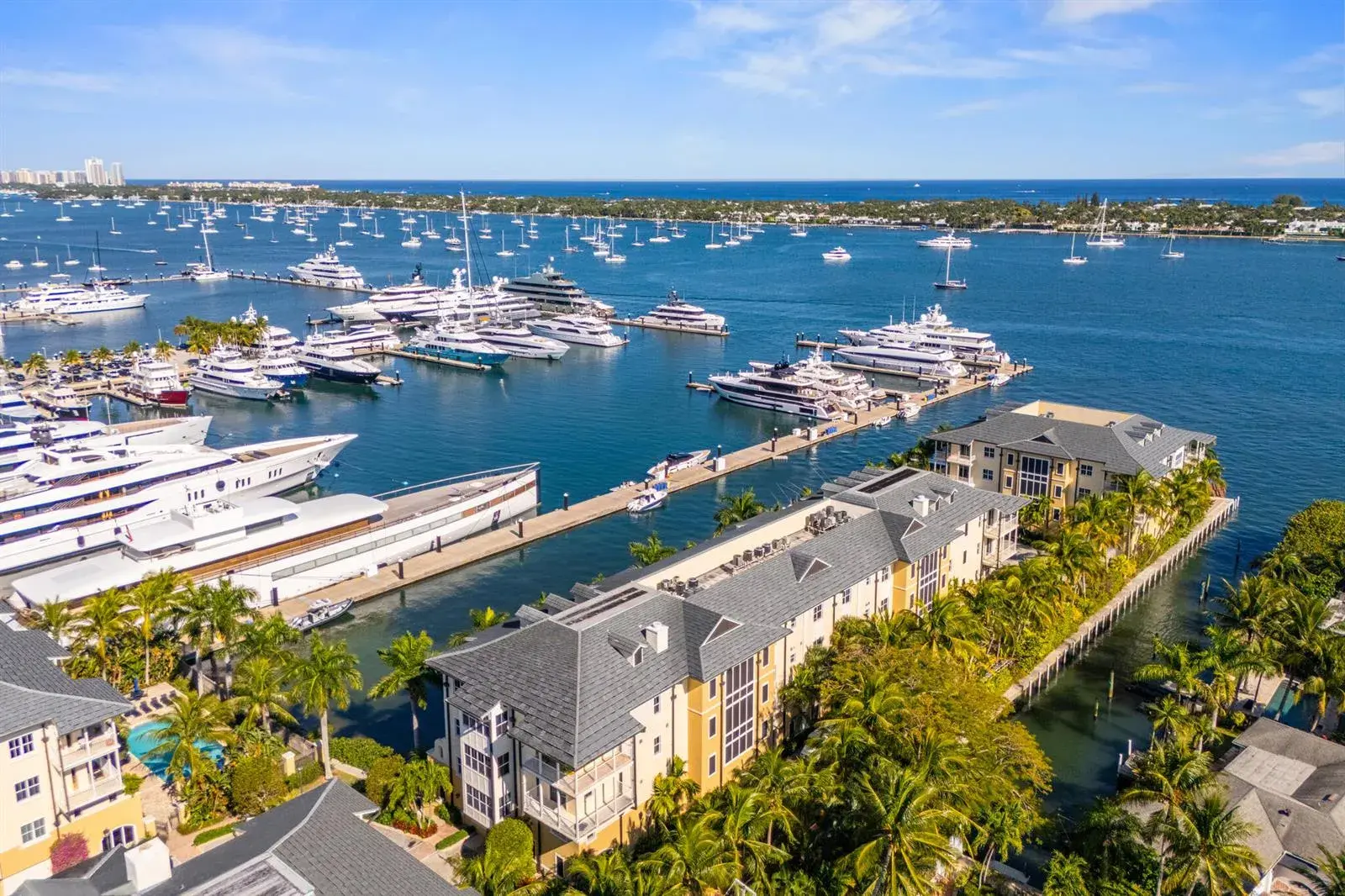 3950 N Flagler Drive # 401, West Palm Beach FL 33407