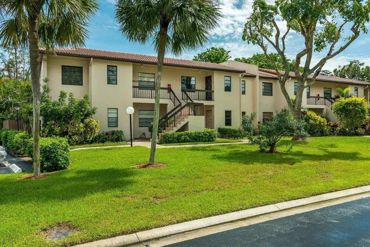 21614 Juego Circle # 25h, Boca Raton FL 33433