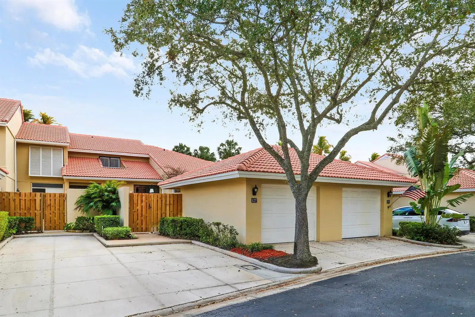127 Old Meadow Way, Palm Beach Gardens FL 33418