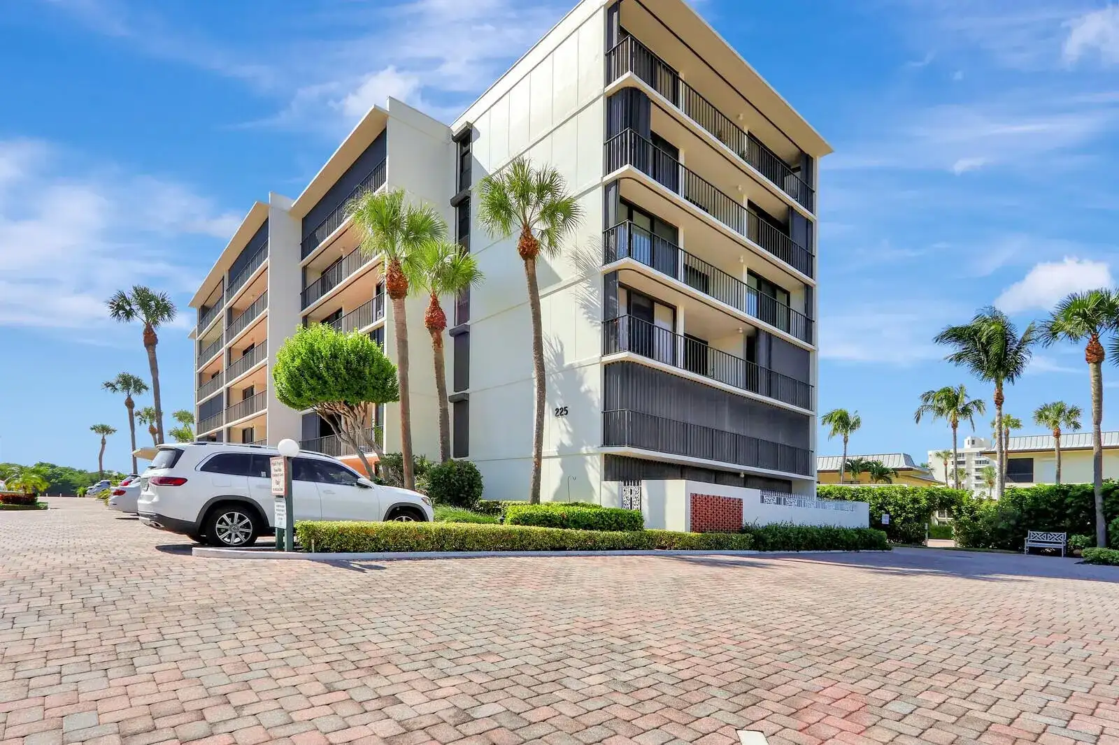 225 Beach Road # 204, Tequesta FL 33469 photo 2