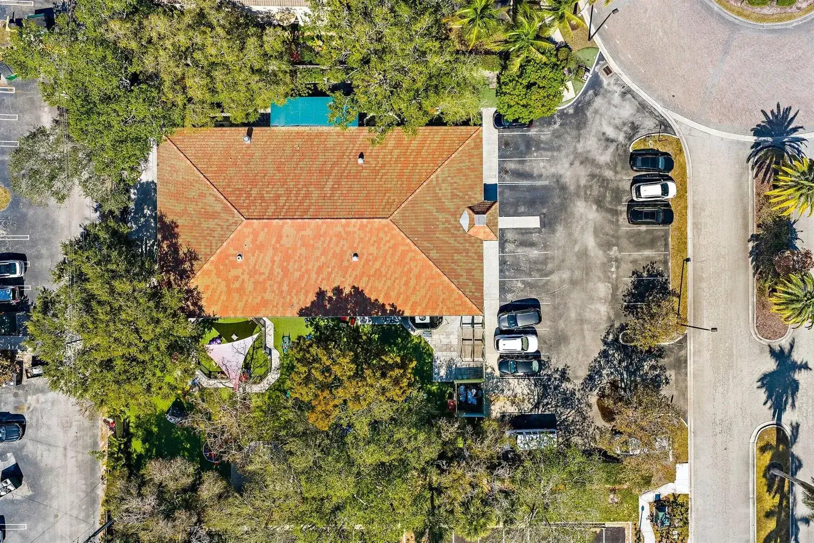 100 Intracoastal Pointe Drive, Jupiter FL 33477 photo 4