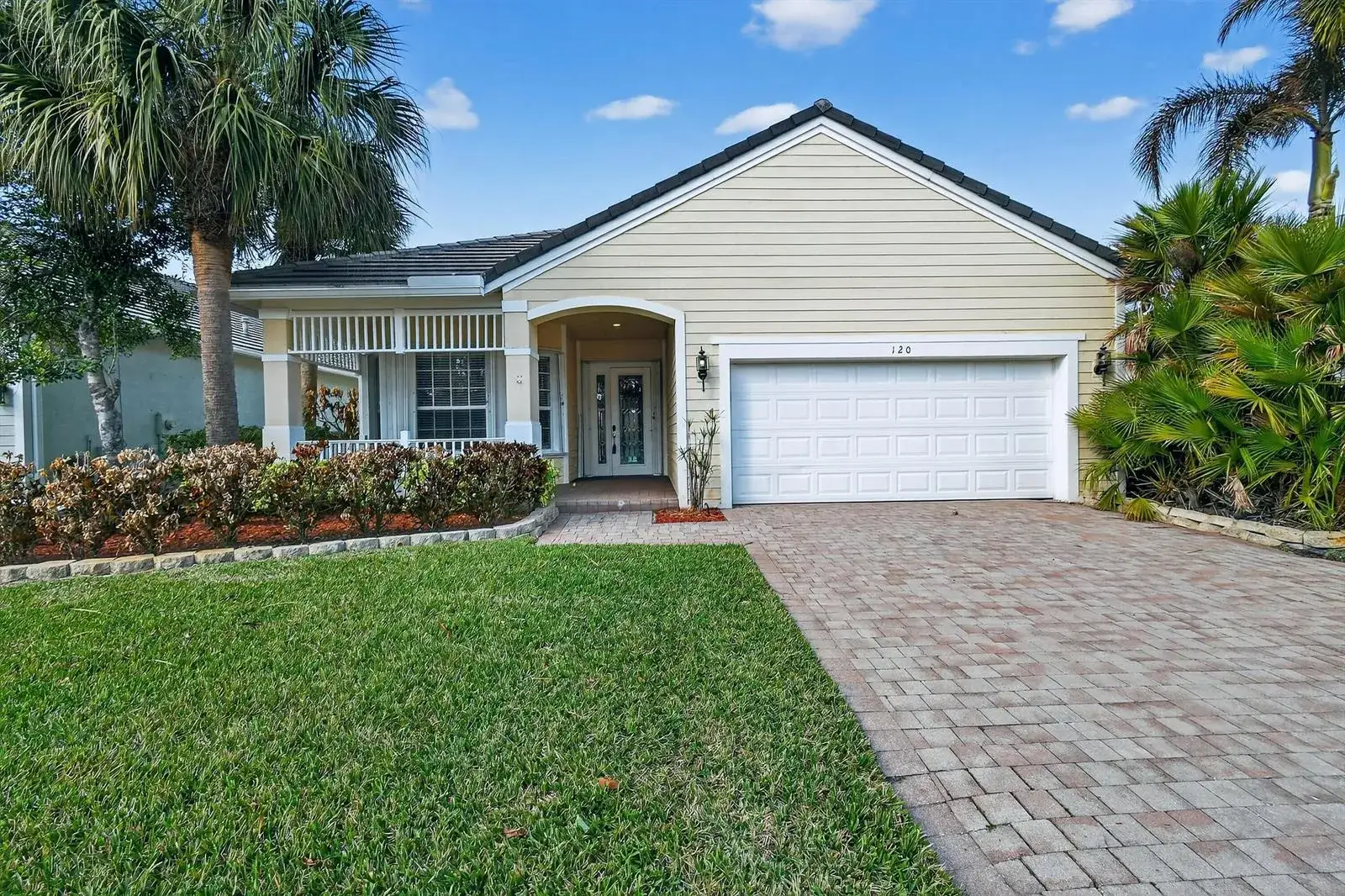 120 NW Willow Grove Avenue, Port St. Lucie FL 34986