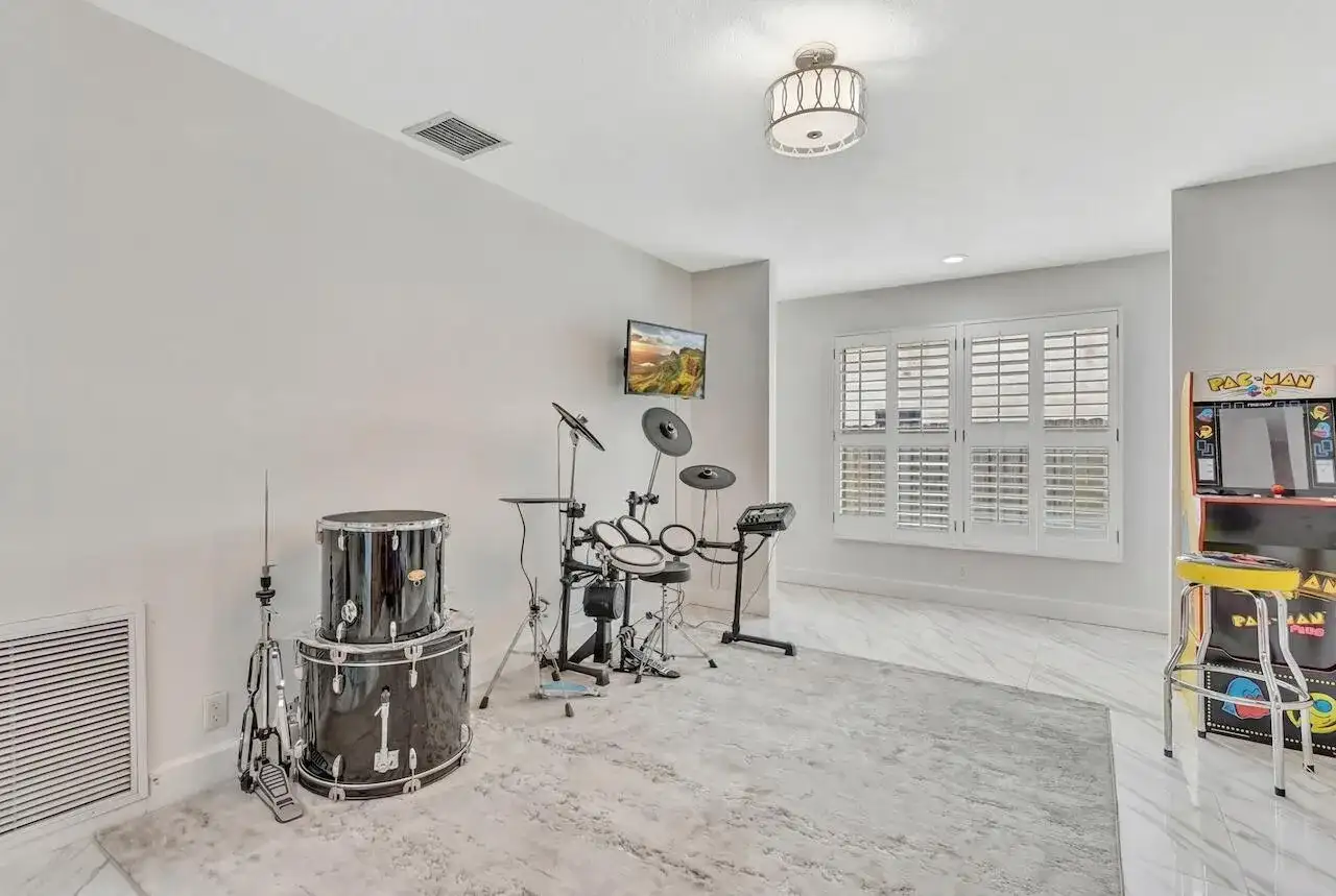 1280 NW 114th Avenue, Coral Springs FL 33071 photo 3