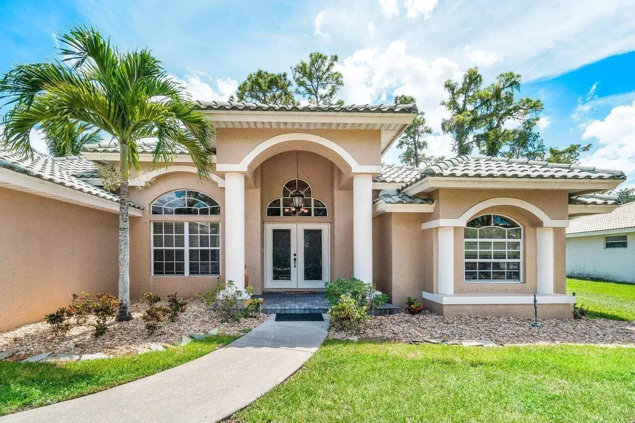 146 Fernwood Crescent, Royal Palm Beach FL 33411 photo 3