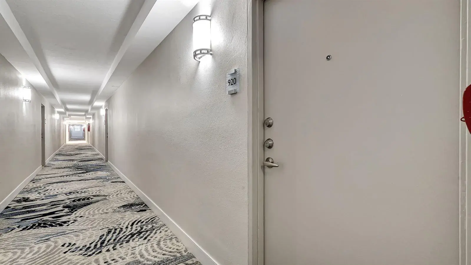 3000 S Ocean Drive # 920, Hollywood FL 33019