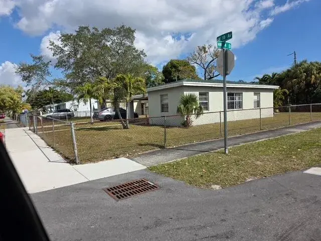 400 NW 18th Avenue, Fort Lauderdale FL 33311