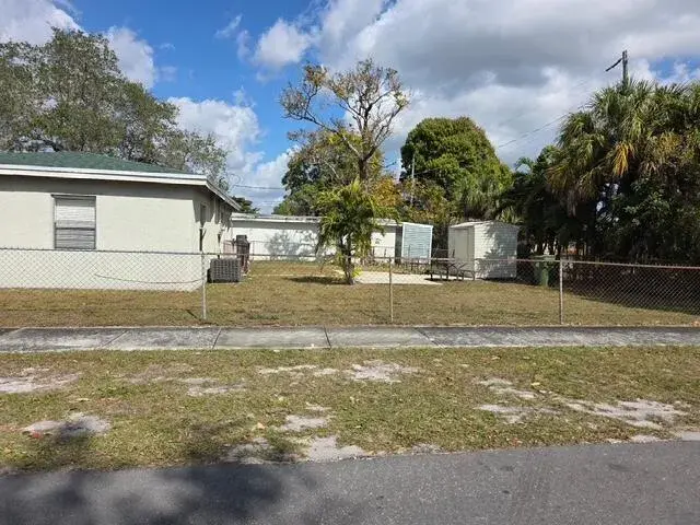 400 NW 18th Avenue, Fort Lauderdale FL 33311