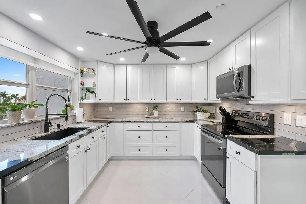 3300 S Ocean Boulevard # c, Highland Beach FL 33487