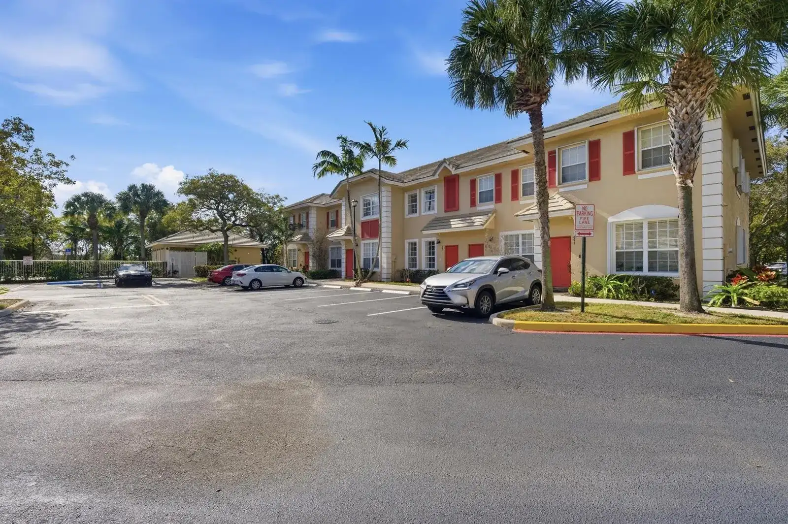 687 NW 42nd Avenue, Plantation FL 33317 photo 5