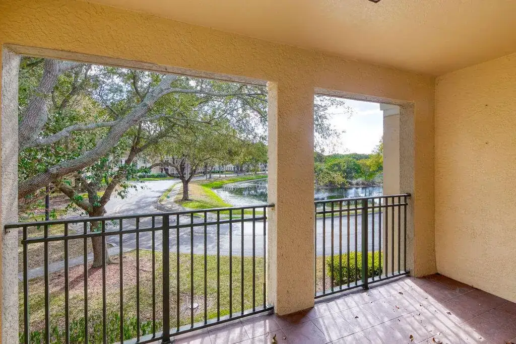 2400 Centergate Dr # 202, Miramar FL 33025 photo 4