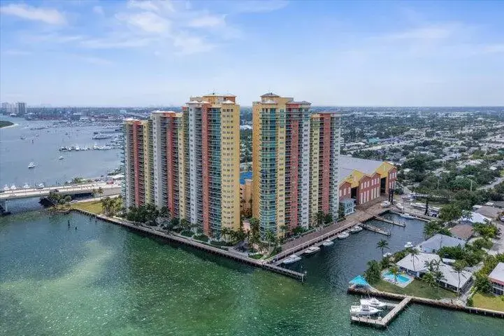 2650 Lake Shore Drive # 1004, Riviera Beach FL 33404