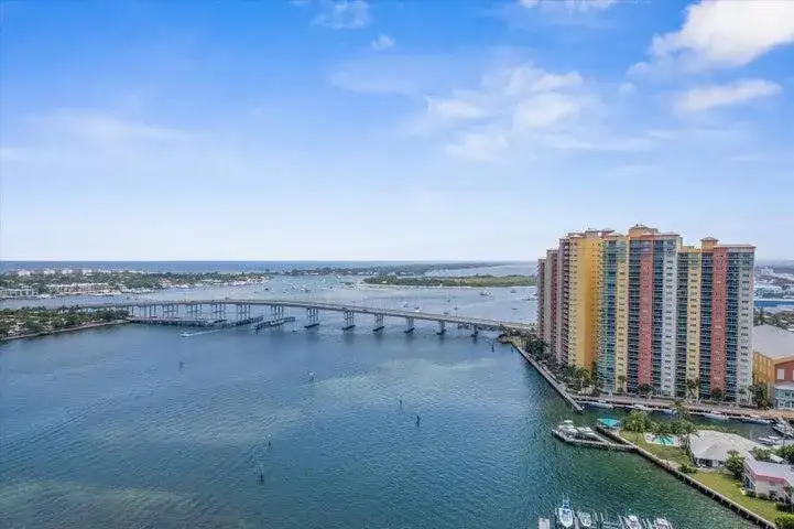 2650 Lake Shore Drive # 1004, Riviera Beach FL 33404 photo 3