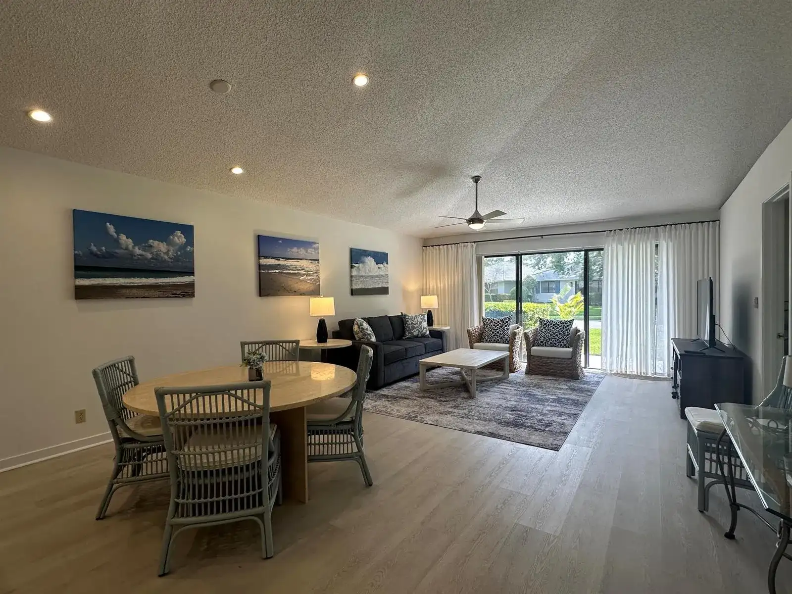 402 Club Drive, Palm Beach Gardens FL 33418 photo 3