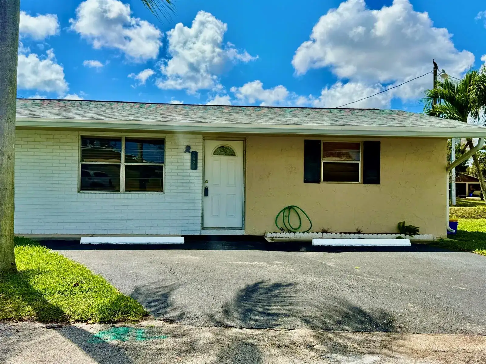 2821 Duke Lane, Delray Beach FL 33445 photo 2