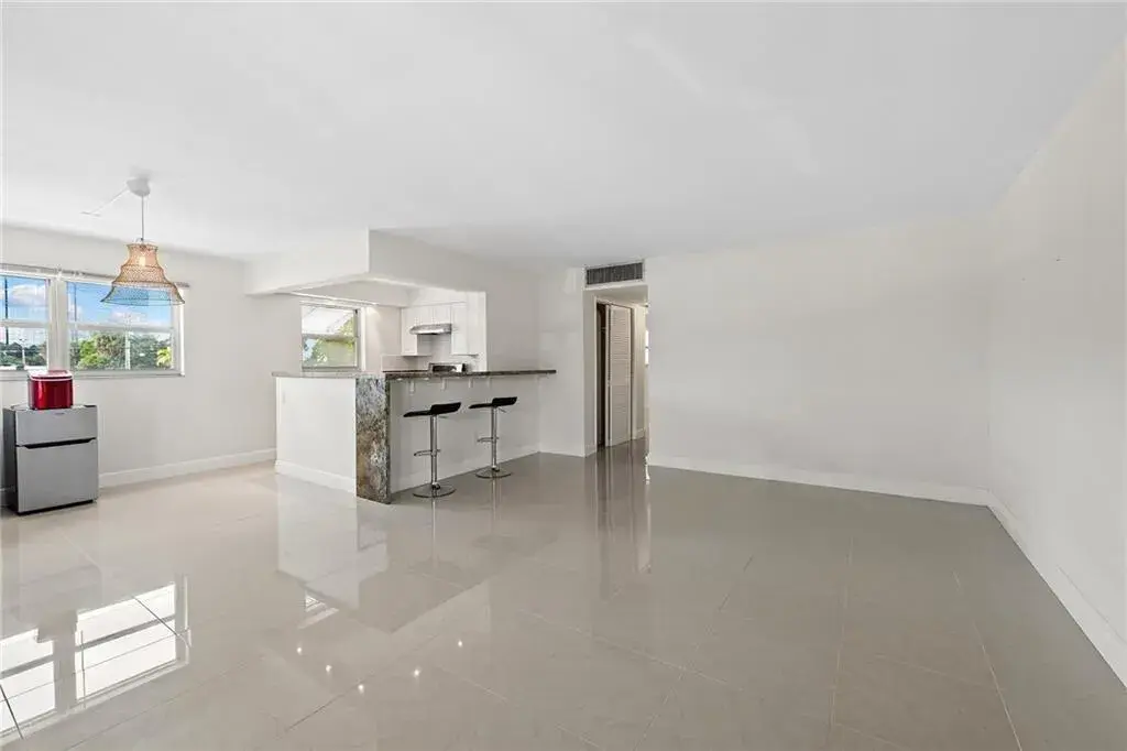 5201 NE 24th Terrace # A201, Fort Lauderdale FL 33308