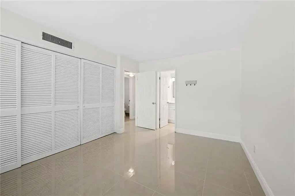 5201 NE 24th Terrace # A201, Fort Lauderdale FL 33308