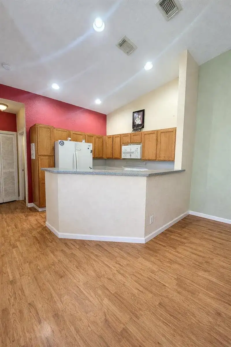 3037 Laurel Ridge Circle, Riviera Beach FL 33404 photo 5