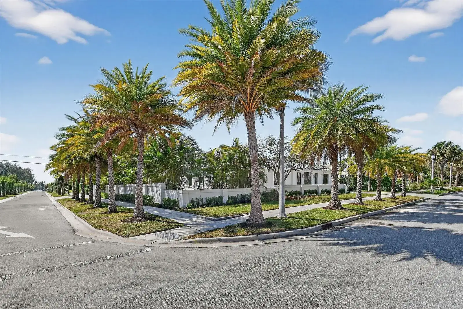 326 Palmetto Street, West Palm Beach FL 33405 photo 2