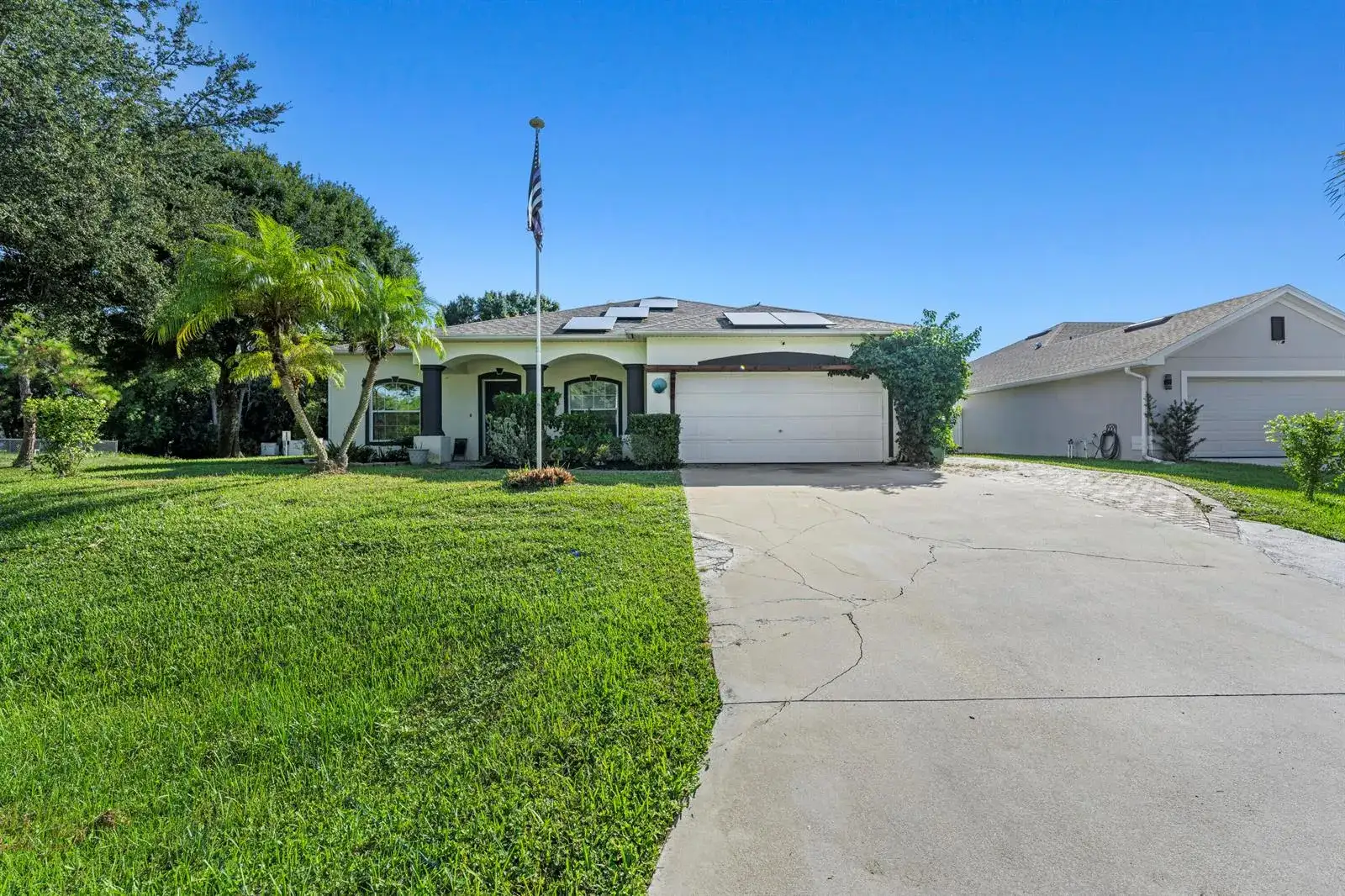 1302 Coverbrook Lane, Sebastian FL 32958 photo 2