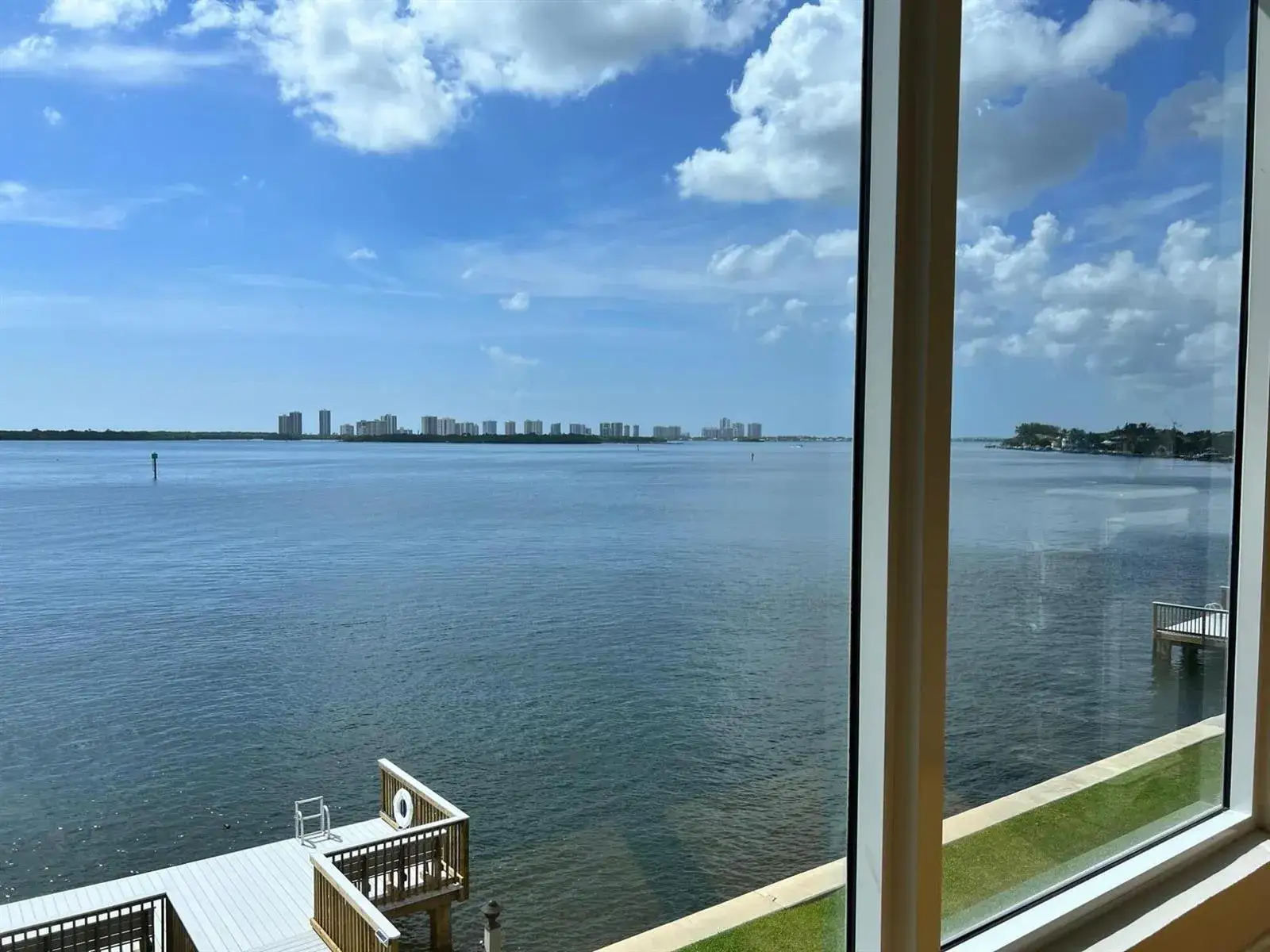 52 Yacht Club Drive # 308, North Palm Beach FL 33408