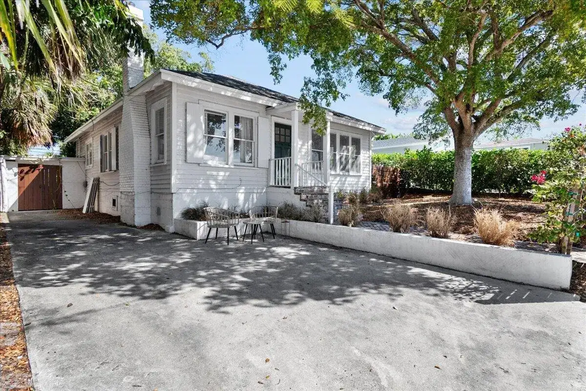 815 Omar Road, West Palm Beach FL 33405 photo 4
