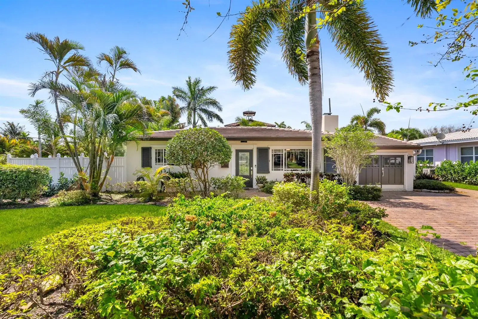 124 Bonnie Briar Lane, Delray Beach FL 33444 photo 2