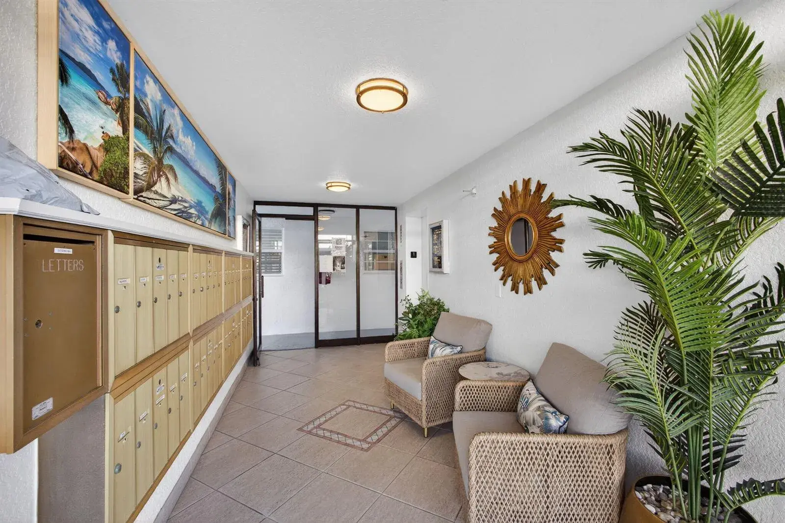 21 Yacht Club Drive # 505, North Palm Beach FL 33408
