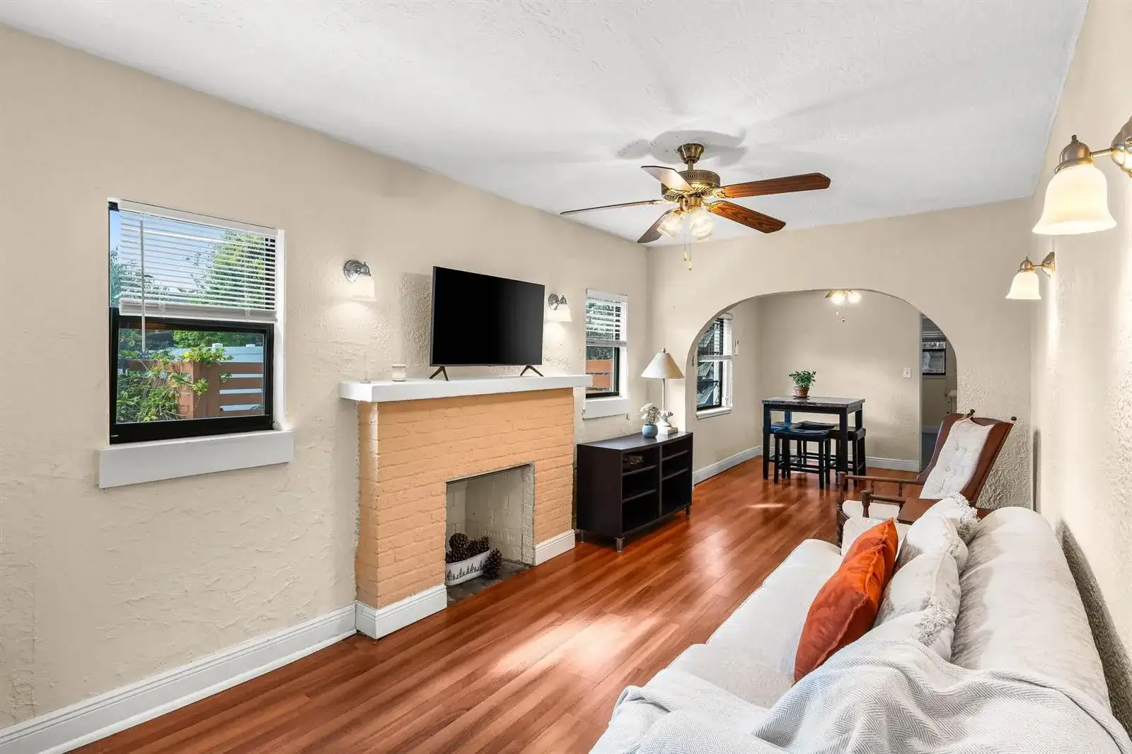 921 S M Street, FL 33460 photo 2