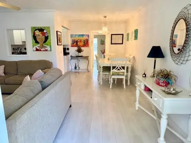 635 Durham W, Deerfield Beach FL 33442 photo 3