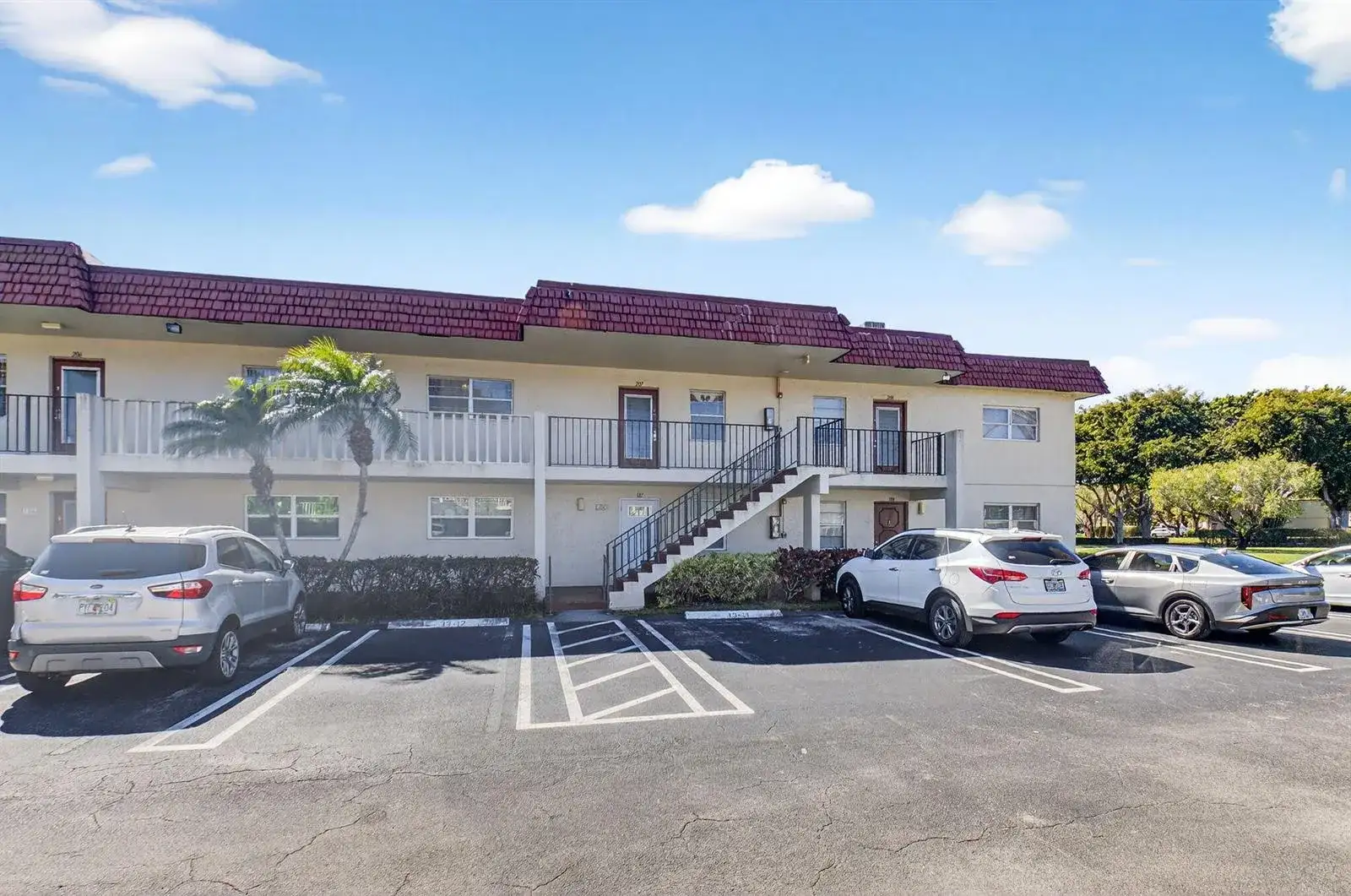 33 Abbey Lane # 207, Delray Beach FL 33446 photo 3