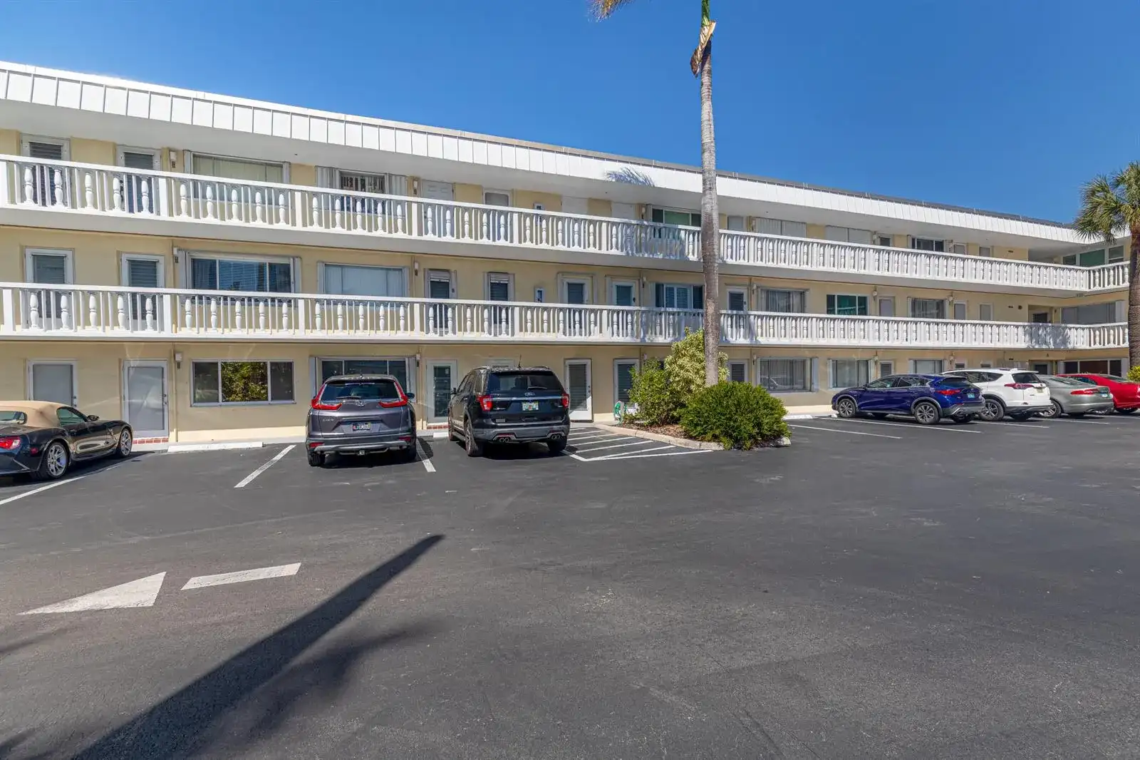 101 Doolen Court # 207, North Palm Beach FL 33408 photo 2