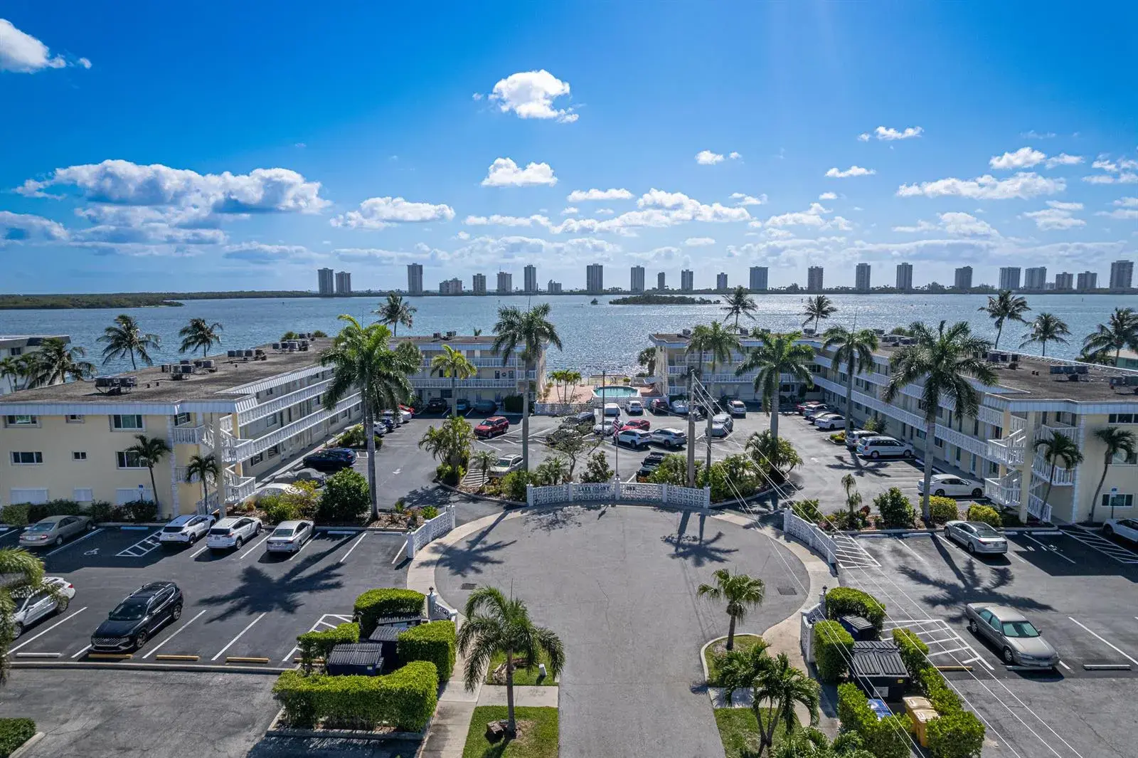 101 Doolen Court # 210, North Palm Beach FL 33408