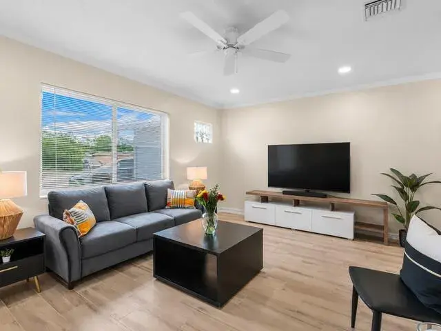 1541 NE 15th Avenue # 1541, Fort Lauderdale FL 33304