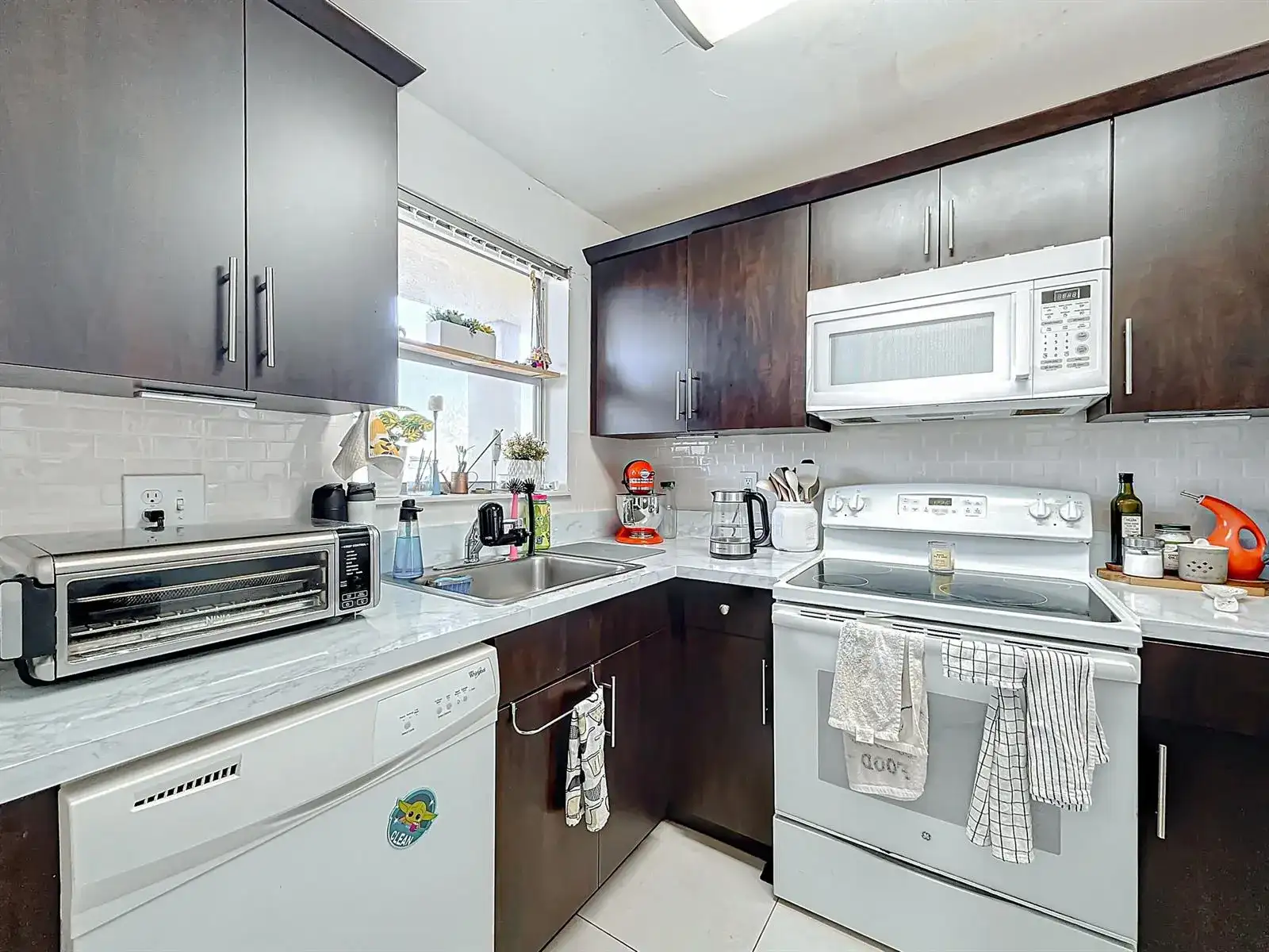 8225 Sunrise Lakes Boulevard # 110, Sunrise FL 33322 photo 2