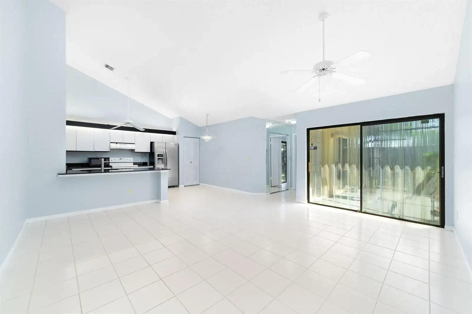 1139 Summit Trail Circle # A, West Palm Beach FL 33415 photo 2