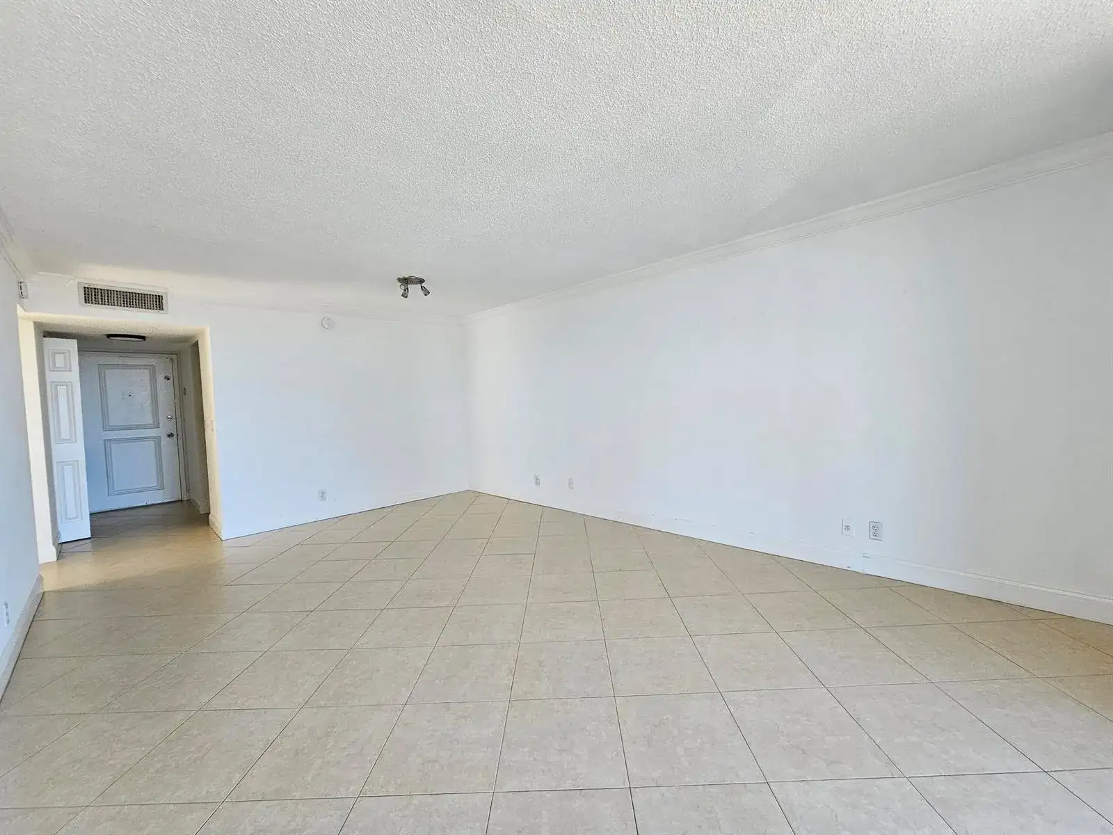 470 Executive Center Drive # 2g, West Palm Beach FL 33401 photo 4