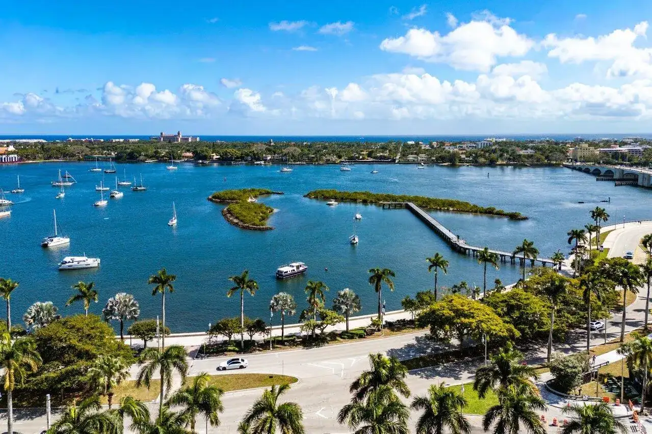 529 S Flagler Drive # 8g, West Palm Beach FL 33401 photo 3