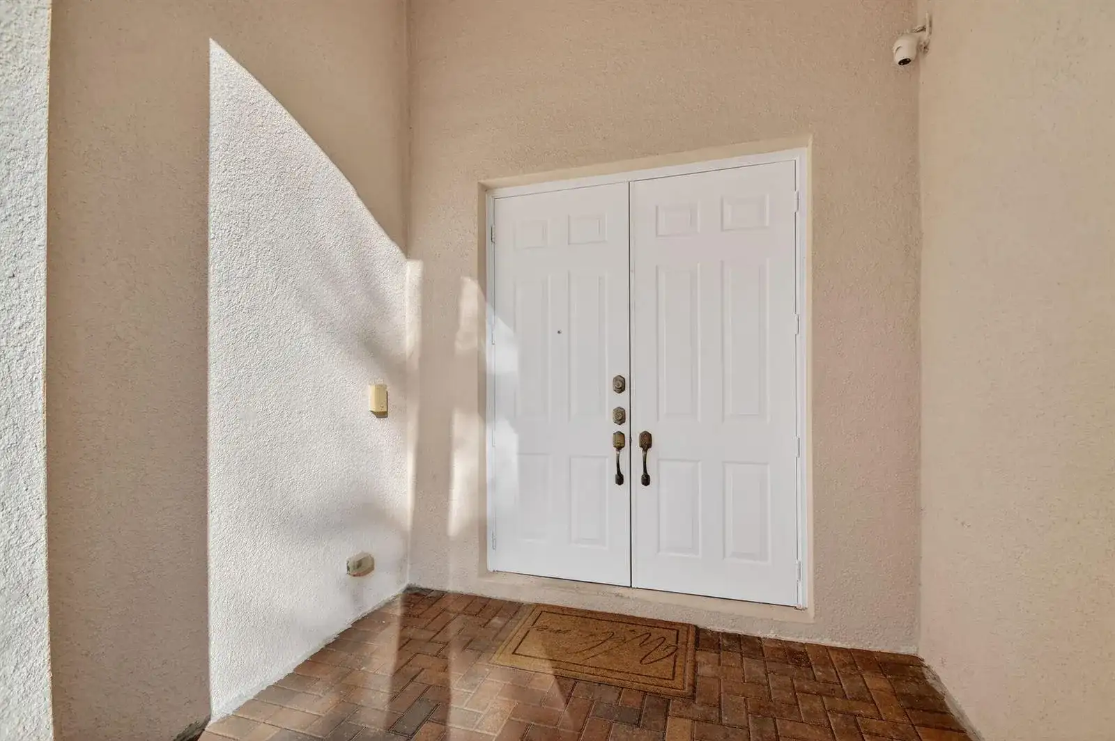 876 Gazetta Way, West Palm Beach FL 33413 photo 5
