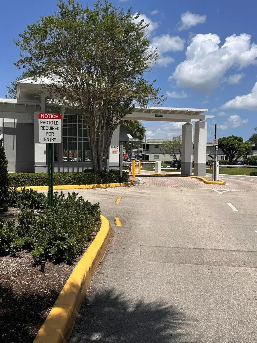 750 Burgundy P, Delray Beach FL 33484 photo 2