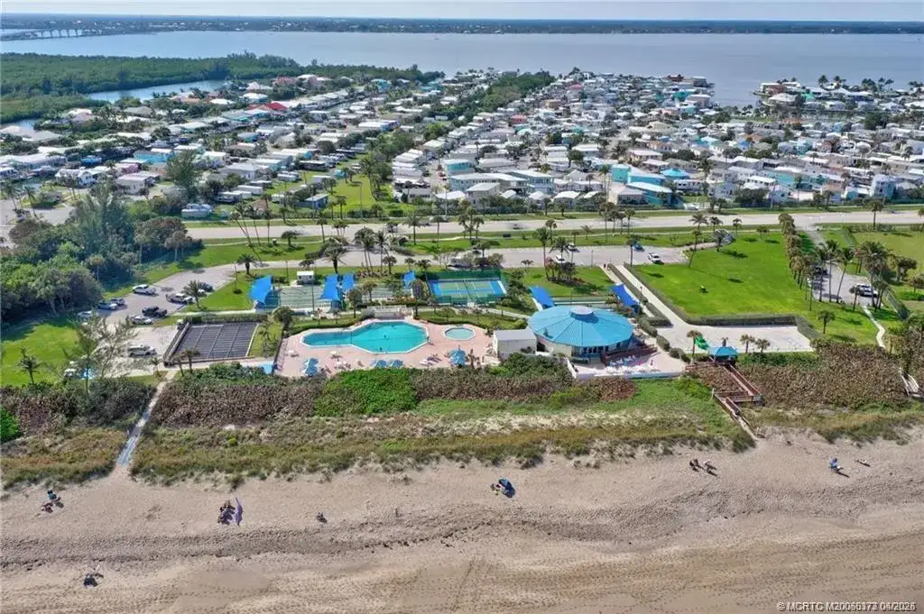 10725 S Ocean Drive, Jensen Beach FL 34957 photo 2