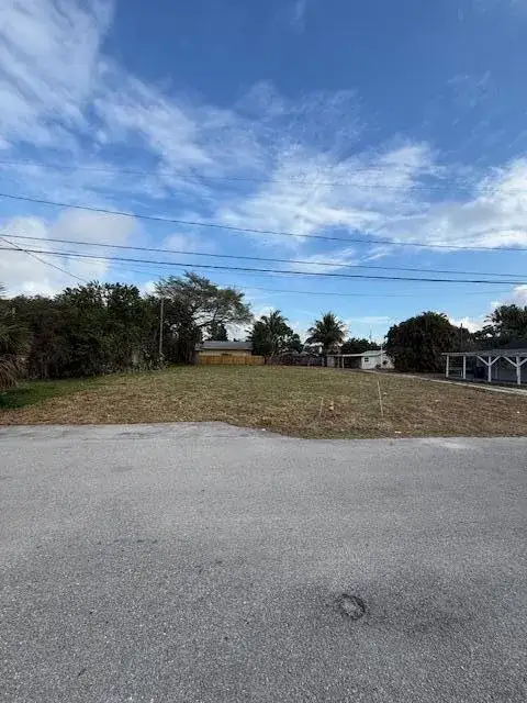 4583 Diekhans Road, West Palm Beach FL 33417
