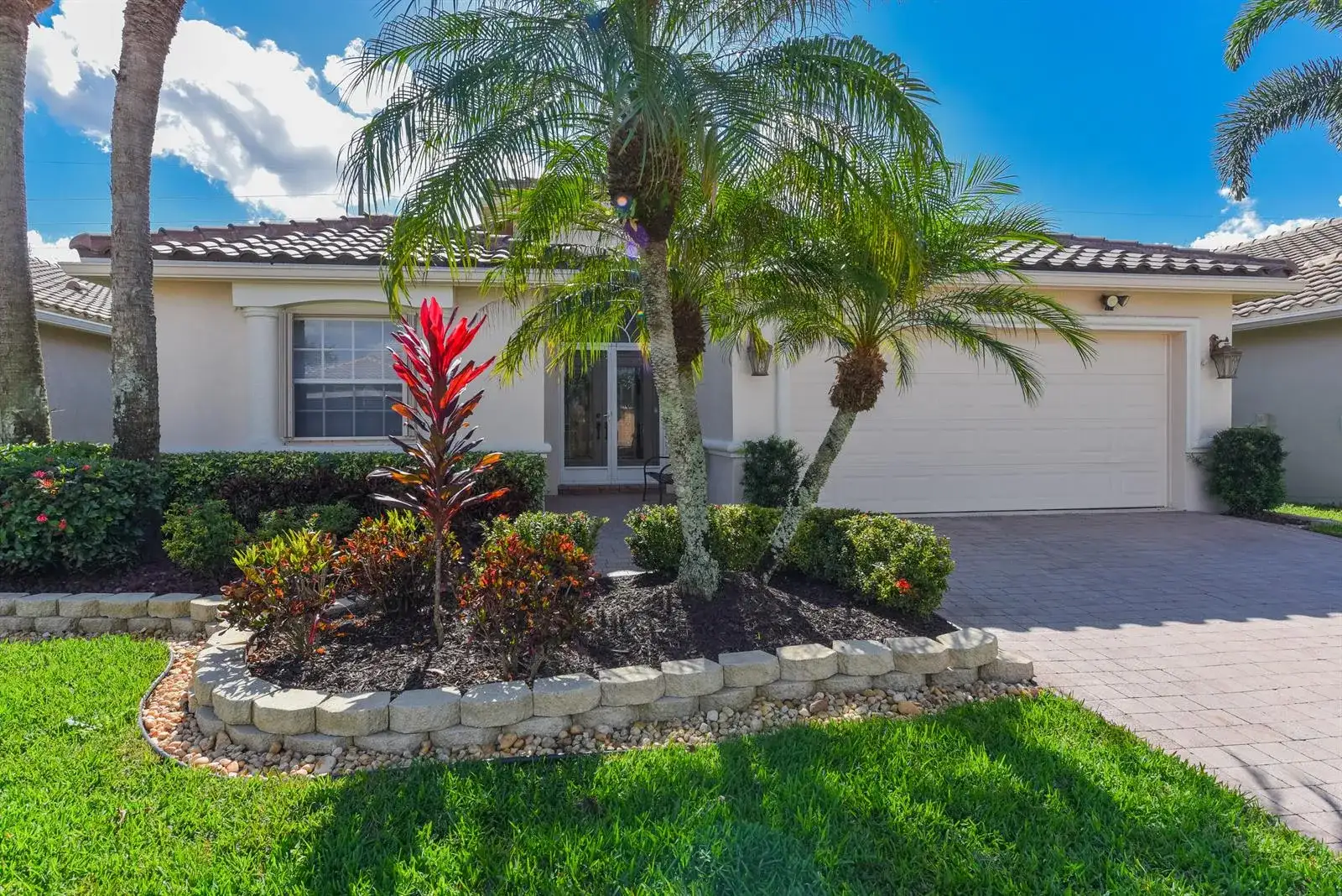 7244 Trentino Way, Boynton Beach FL 33472 photo 2