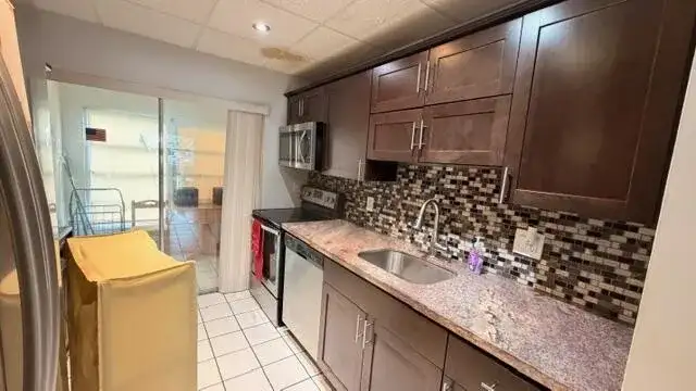 5 Abbey Lane # 104, Delray Beach FL 33446 photo 4