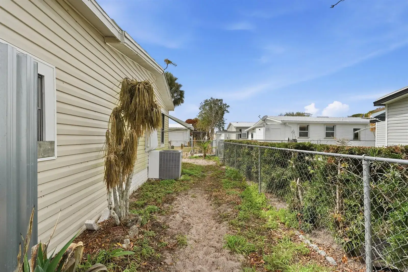 566 Dolphin Circle, Barefoot Bay FL 32976 photo 4