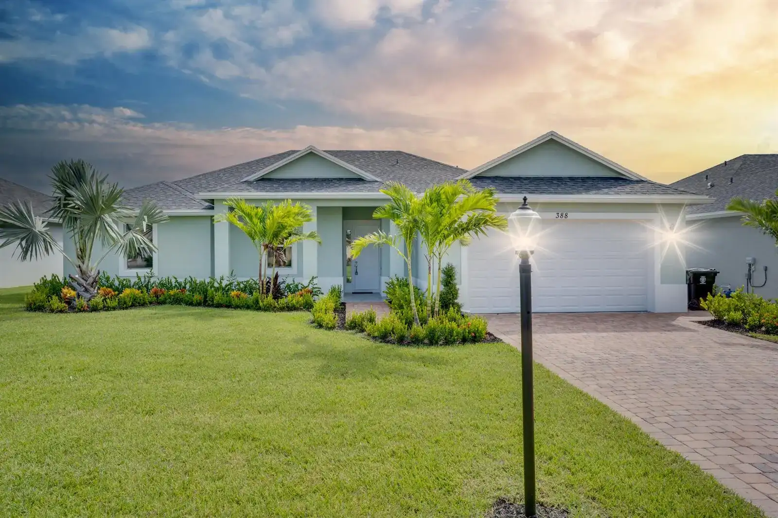 388 SW Vista Lake Drive, Port St. Lucie FL 34983 photo 2