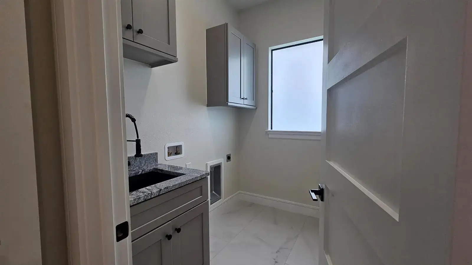 3410 NW 39th Lane, Cape Coral FL 33993 photo 3