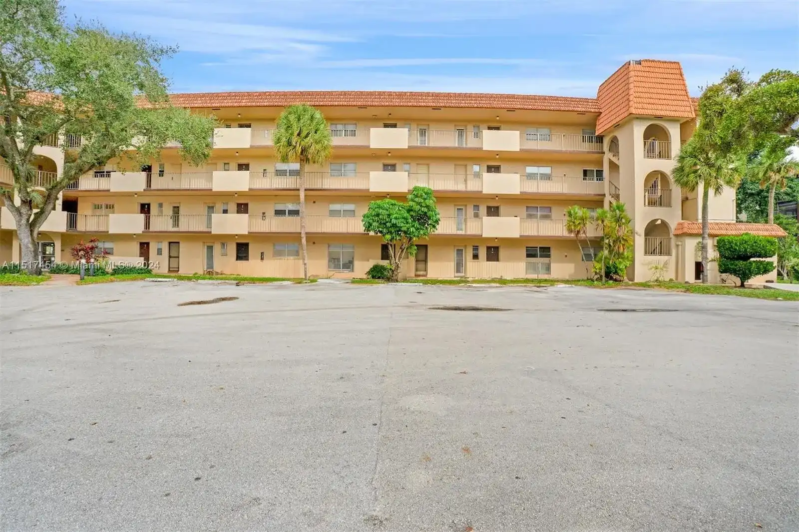 6200 S Falls Cir Drive # 310, Lauderhill FL 33319
