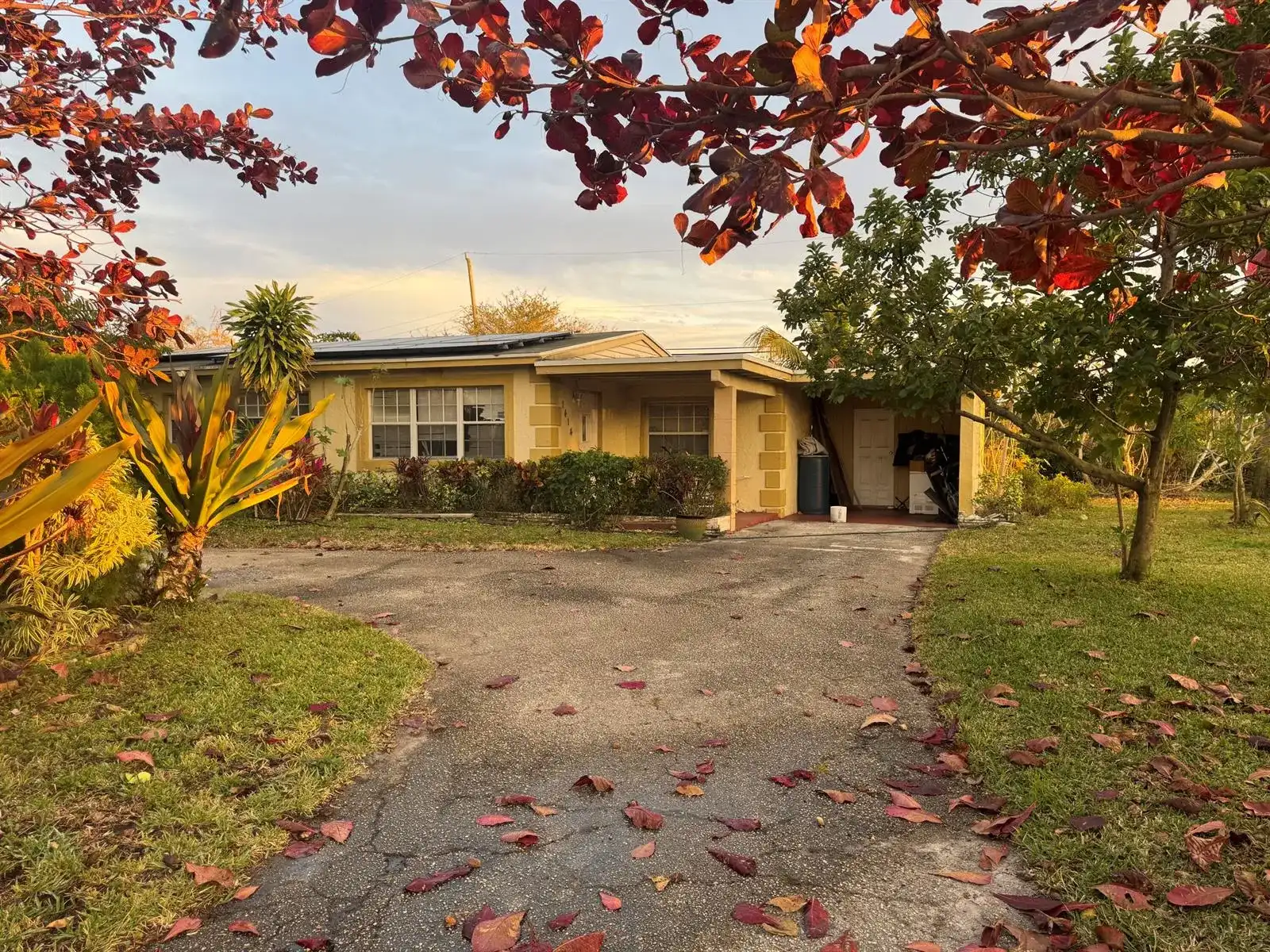 1414 N Seacrest Boulevard, Boynton Beach FL 33435