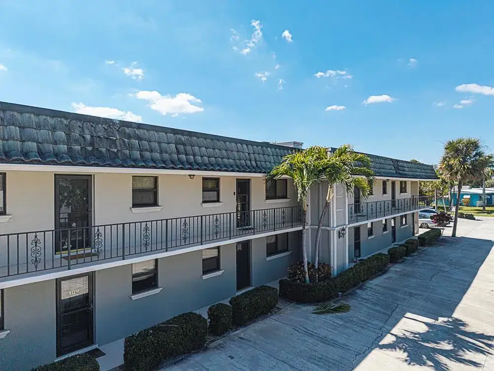 714 Northlake Court # 208, North Palm Beach FL 33408