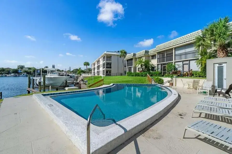 714 Northlake Court # 208, North Palm Beach FL 33408 photo 3